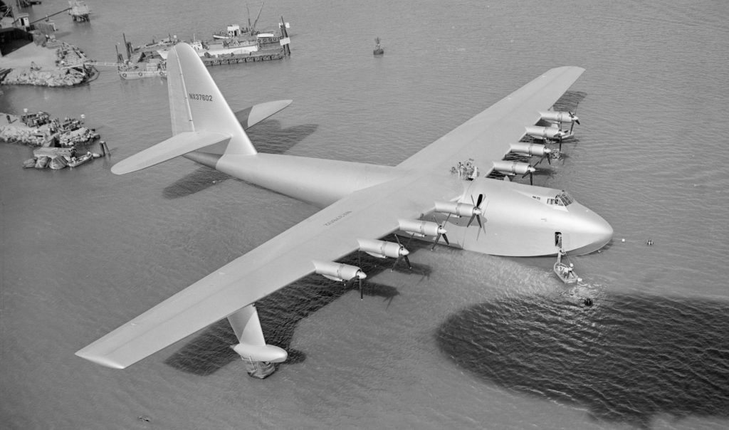 spruce goose howard hughes hercules